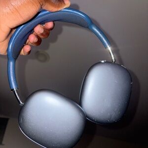 Apple Over-Ear Headphones Gray Premium Design